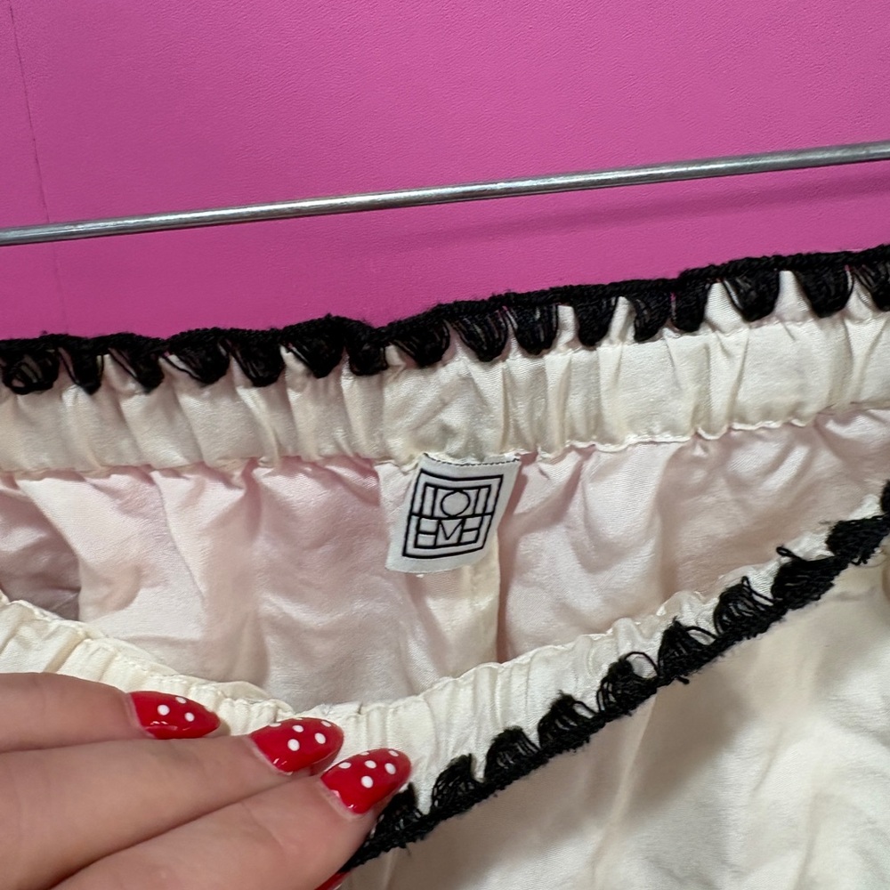 Toteme Oversized Embroidered Silk Shorts - Picture 3 of 5